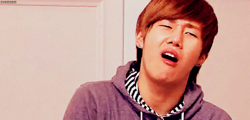 sOz78G8VUdg7m.gif